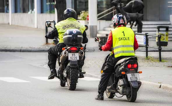 På bakgrunn av erfaringene og evaluering av prosjektet «Jentenes trafikkaksjon», skal Trygg Trafikk utvikle et nytt ungdomsprosjekt, primært mot videregående skole.