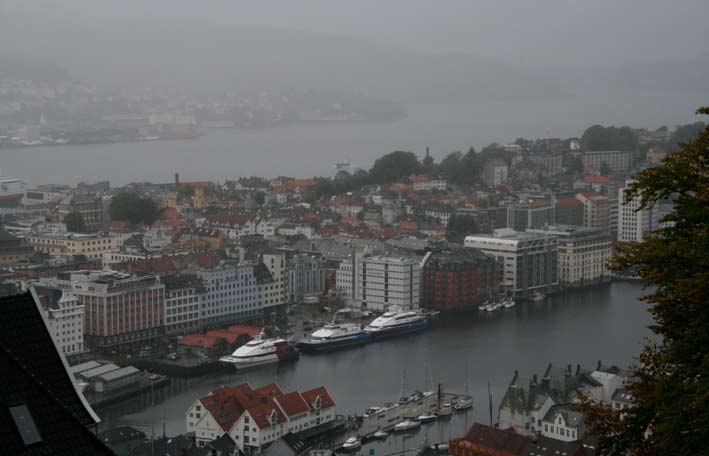 Frå Atlanterhavet til fjord og innland i Hordaland og Sogn og Fjordane fylke Rapport frå studiereisa (stage) til masterstudentane ved Det gastronomiske Universitetet i Italia, 14. 20.