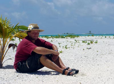 - Hva har det gjort med deg, liksom? (Petter, Ngatangiia, Rarotonga, 17. februar 2004) Omtrent slik lød spørsmålet som kom fra en person som paradoksalt nok ikke hadde tid til å vente på svaret.