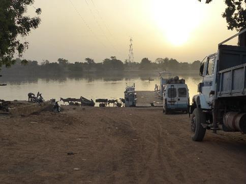 2 Vi måtte ha nye visum både til Mali og Senegal og så skulle vi på et møte med de andre misjonærene - og i tillegg fikk vi treffe alle damene fra Oussou (hvor vi bodde 2 år i Mali) som var på