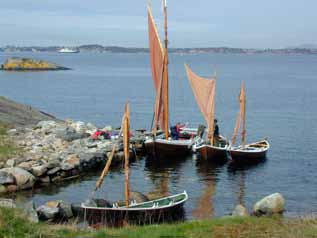 Engøyholmen leiger ut ferdig restaurerte båtar til dei som ønskjer ei oppleving av den maritime kulturarven. Foto: Engøyholmen kystkultursenter.