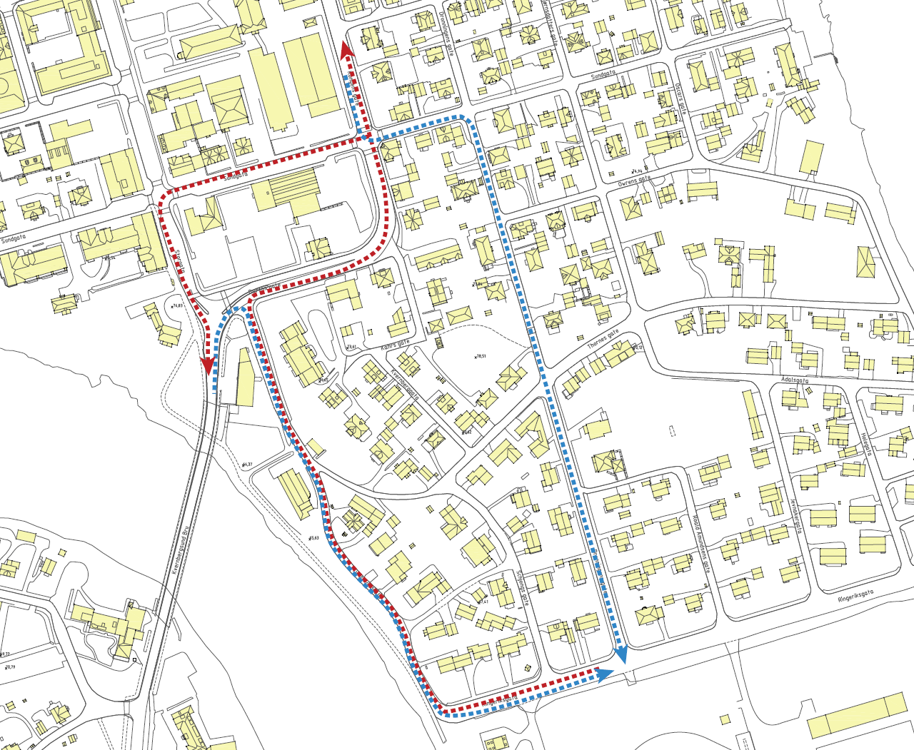 I illustrasjonene under er rødt brukt for trafikk ut av området og blått viser trafikk inn i området. Fotgjengere er vist med grønt i ferdig situasjon med rundkjøring.