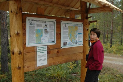 organisasjoner, bibliotek, Direktoratet for naturforvaltning, Fylkesmannen og lokale nasjonalparksentre. Lær deg fjellvettreglene - og følg dem. Les mer om dette på side 30-31.