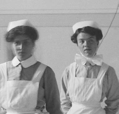 Tuberkulose 1880 1960 Sykepleie og tuberkulose I 1924 innledet legene Olaf Scheel og Johannes Heimbeck systematisk Pirquet-testing av elever ved Sykepleieskolen på Ullevål Sykehus.
