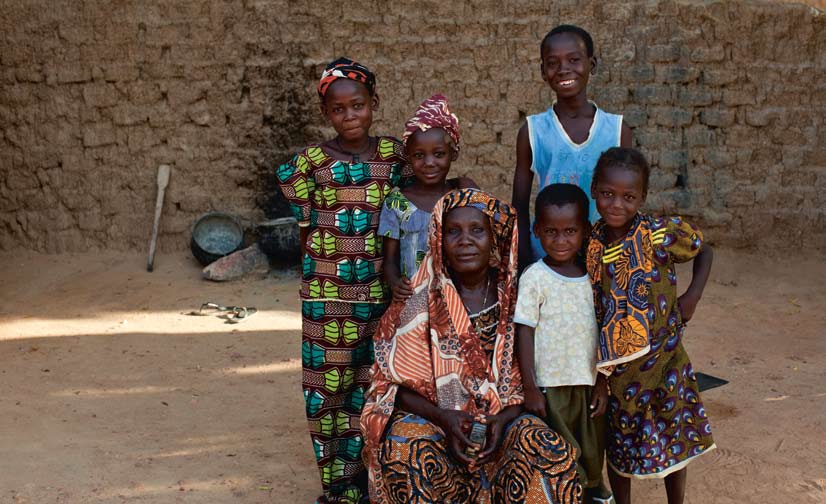 12 REPORTASJE NIGER REPORTASJE NIGER 13 Niger Fattigdom: 167. plass av 182 land på FNs indeks for mennesker og utvikling Befolkning: 15.300.