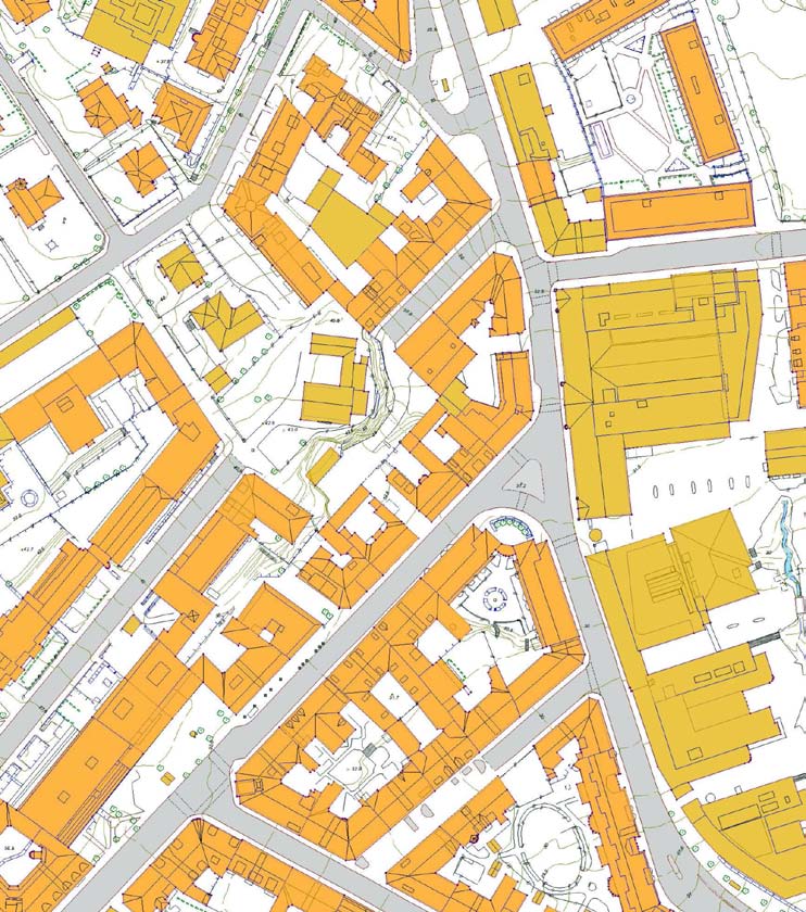 Foto: Finn Ståle Felberg OMRÅDEKARAKTER Leilighetsbygget i Parkveien 5 b-c er bygget på en tidligere ubebygget tomtestripe, inneklemt i en bygningsrekke med verneverdig murgårdsbebyggelse fra annen