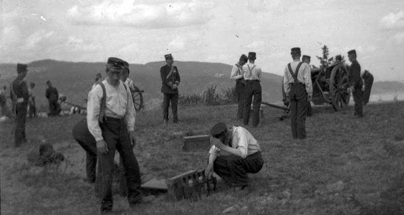 Sommeren 1900 kunne kaptein Holter ta anlegget på "Ryggen" i bruk.