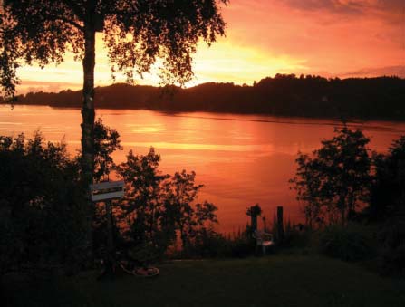 Ho visste ingenting om at ektemannen nyleg hadde vunne skattejakta og skulle verta fotografert av lokalavisa. Ho smører nista mi kvar dag.