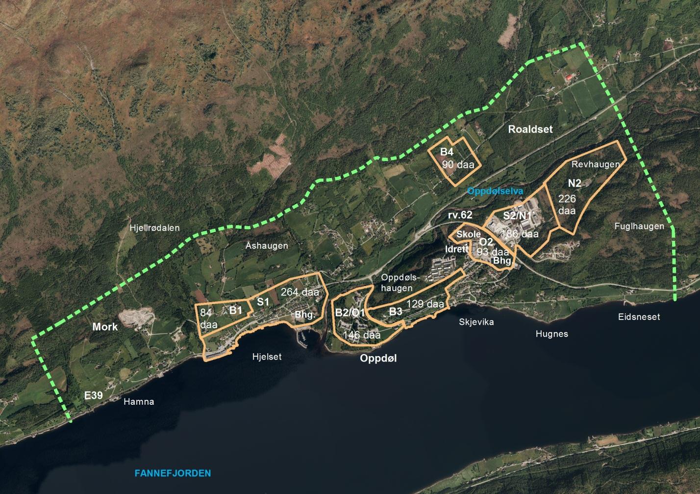 B4 S1 Området er primært gardsanlegg, men gammel ferdselsåre nord i området kan ha verdi som turvei.