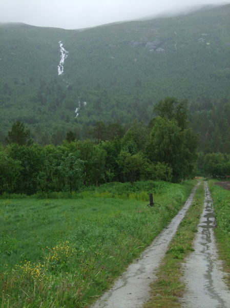 Under forutsetning at eventuelt anleggsarbeid legges til perioder på året da reindrifta ikke benytter