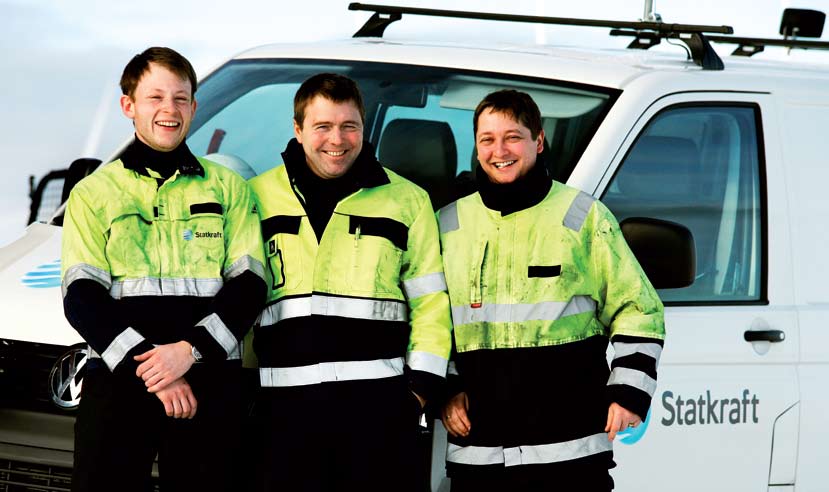 fotoreportasjen smøla Kraftverksjef Arild Soleim Byggeleder i heisprosjektet, Birger Træthaug. Vedlikeholdsleder Smøla, Brian Nielsen. Verdiskaperne Fagansvarlig vind, Tobias Hüttner.