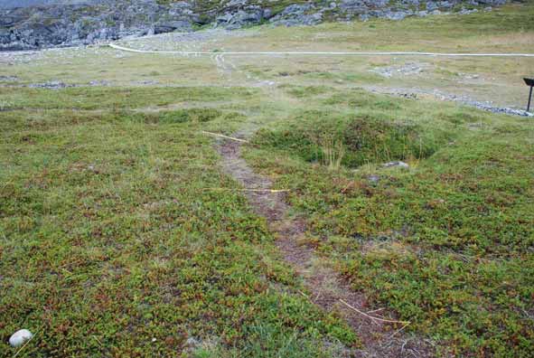 Slitasje (sti) på hellegroper.