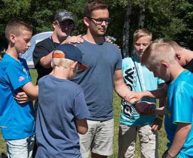 Sommeroase 2014 Sett fra en festivalkoordinators øyne av Åsmund Bjørnstad Det er 8. juli 2014 og det er åpningsdag for årets Sommer-OASE.