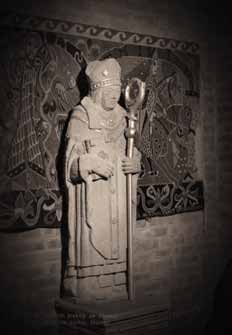 Helgener i Norge St. Torfinn av Hamar mektig prelat Av Helge Magnus Iversen spøkte et komplekst konflikttema: maktfordelingen mellom kronen, adelen og Kirken.