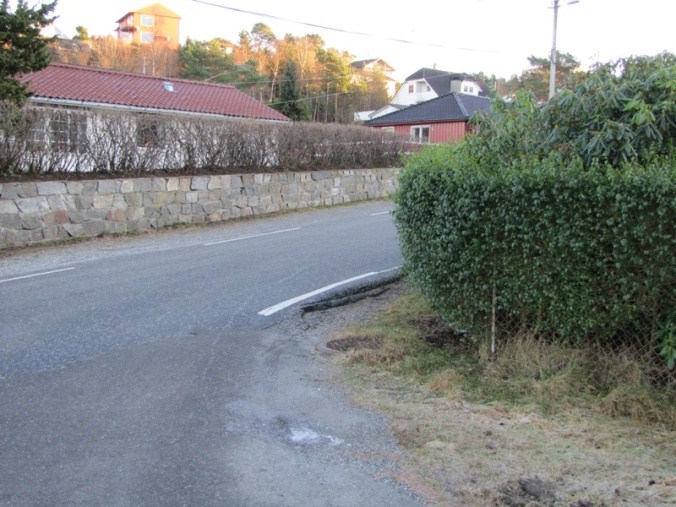 Planområdet ligger innenfor Byfjorden avløpsrensesone og Jordalsvatnets vannforsyningssone. 6.