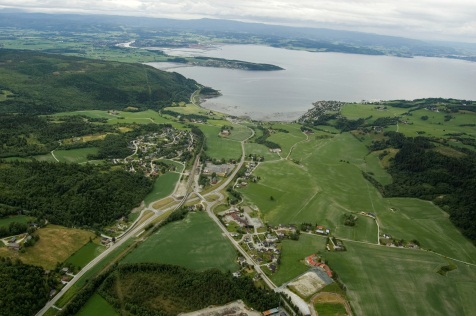 Trøndelagsregionen. Delmål for samarbeidet: Videreutvikle gode og tidsriktige samferdselstilbud i regionen Fremme felles næringspolitikk og lokalisere nye virksomheter i regionen.