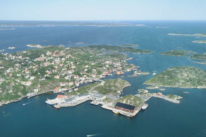 Iso R s KAPITTEL VI ''' Fuuhln Å Å-Åos Ende M Kossneset HERØYFJORDEN '' Slottholmen Rishln e Kvidbjønsholmen '' e Uholmen e Vageviga M Kjelkeviga G R '' R R Netholmen NY-HELLESUND M : m m WGS Re