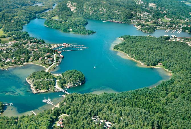 KAPITTEL VI l Svinø Node Hammeøy SVINØR-ÅVIK sett fa SE () Foto: Eiliv Leen fi S om samtlige gunne SW fo Lille Klieskje.