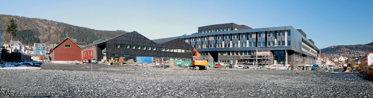 Illustrasjon av studenthuset. Illustrasjon: HLM arkitektur/mir NYHETS- BREV HØGSKOLEN I BERGEN 1/2013 ETT ÅR IGJEN Statsbygg har fått i oppgave fra Kunnskapsdepartementet å bygge Høgskolen i Bergen.