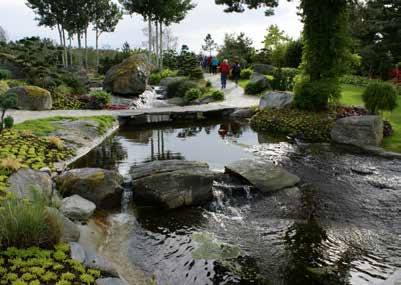 26 Flor og Fjære, «Ut i det blå» og Lysefjorden Opplev den fantastiske blomstrende parken med palmer og eksotiske planter på Sør-Hidle utenfor Stavanger.