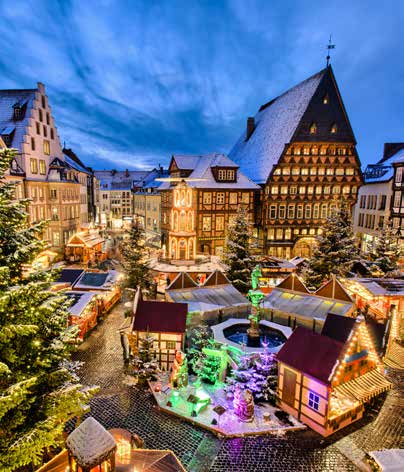 1602. En spesialitet på julemarkedet i Hameln er håndverker byen Lütjen Markt. Du kan også lage din egen julepynt i glassblåsing verksted i den historiske Kruttårnet.