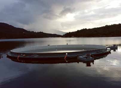 Oksygentankene og distribusjonssystemene er plassert på land. Avfallsvannet renses før det returneres et stykke fra merden på cirka 40 meters dyp.