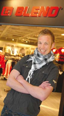 Tor Amundsen, butikksjef for Blend, er en del av Coop Helgelands satsning på ungdommen. Aktørene bak SIU Invest vil gi byen signalbygg. Johan Roger Smith-Nilsen (t.