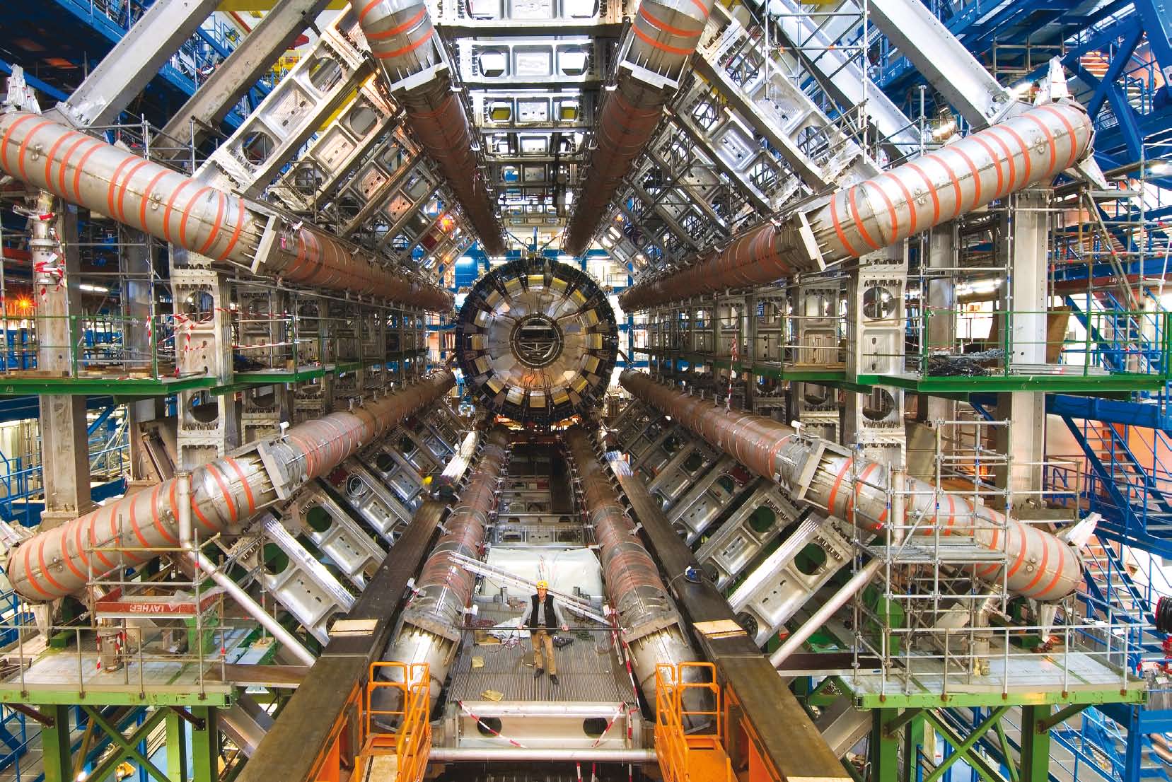 KOLUMNETITTEL CERN Undergrunnforskning Forskningsfondet har vokst seg større enn grunnlegger Dagfinn Føllesdal kunne drømt om.