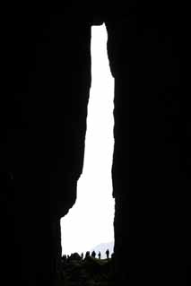 1000 år Ble de 3500 år gamle hulemaleriene på Lofotodden malt med tranmaling (tran tilsatt jernoksid)?