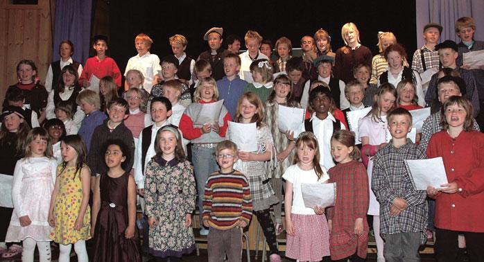 no Foto: Mali Hagen RøeOpera-jubel Elevene ved Tylldalen skole sang for full hals under fredagens urpremiere på deres egen kammeropera.