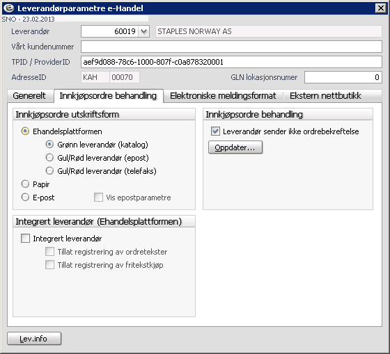 I fanen innkjøpsordre behandling setter du opp hvordan du kommuniserer med denne leverandøren. Alle leverandører står i utgangspunktet med at du kommuniserer med papir.