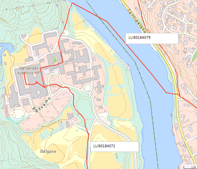 750, 750 og 650 kva), som mater alle somatiske bygg med prioritert kraft. Det er i tillegg et reservekraftanlegg (1 diesel aggregat på 640 KVA) som forsyner adm.