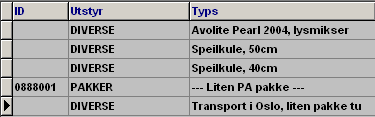 Alle ordrelinjer med antall større enn 0 blir automatisk merket. Bruk Ctrl + musklikk for å fjerne eller legge til merkinger. Når aktuelle linjer er merket, klikk Til bookingliste.