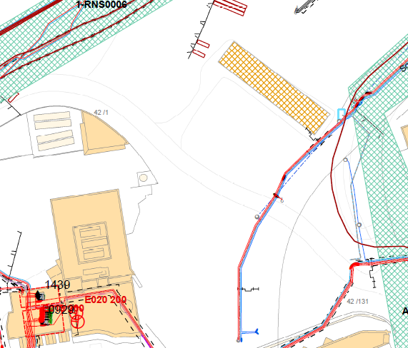 12 PROTONTERAPISENTER Utsnitt 2 over kabler i tomteområdet. 4.2.3 Øst for Gaustad, ved innkjøring fra Ring 3. Her er det ikke HS-kabler til den interne ringen i umiddelbar nærhet.