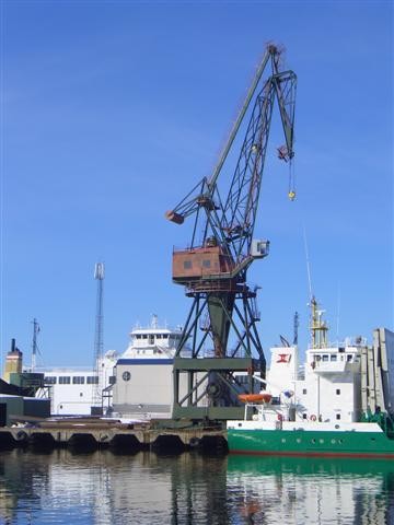 Fakta om Moss Havn Moss Havn er en vennlig og serviceinnstilt havn. Havnen ligger midt i Oslofjorden med til sammen 670 meter kai og med opptil 11 meter dybde.