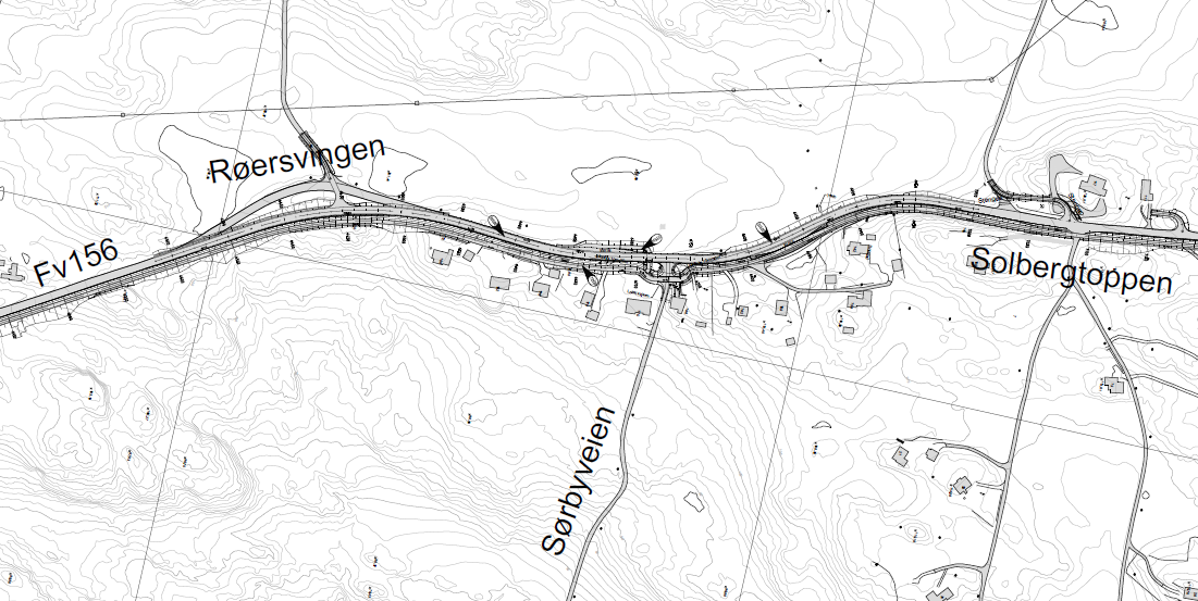 Alternativ 2 For alternativ 2 rettes Røersvingen ut fra profil 6320 til 6540, slik at man får større avstand til eksisterende mur, og trerekke langs fv. 156. Området mellom eksisterende og ny fv.