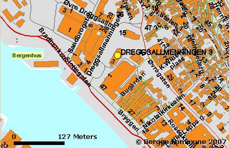 kjent frå tidlegare Bergen-årsmøte, då vi har hatt middagen der. Hotellet ligg like ved Bergen Jernbanestasjon og ikkje langt frå Bergen Bystasjon, der flybussane stoppar. Frå hotellet er det ca.