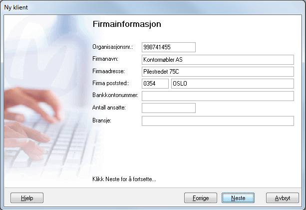 I dette bildet legger du inn informasjon om klienten. Informasjonen som legges inn her vil være det Mamut har av informasjon på firmaet ditt.