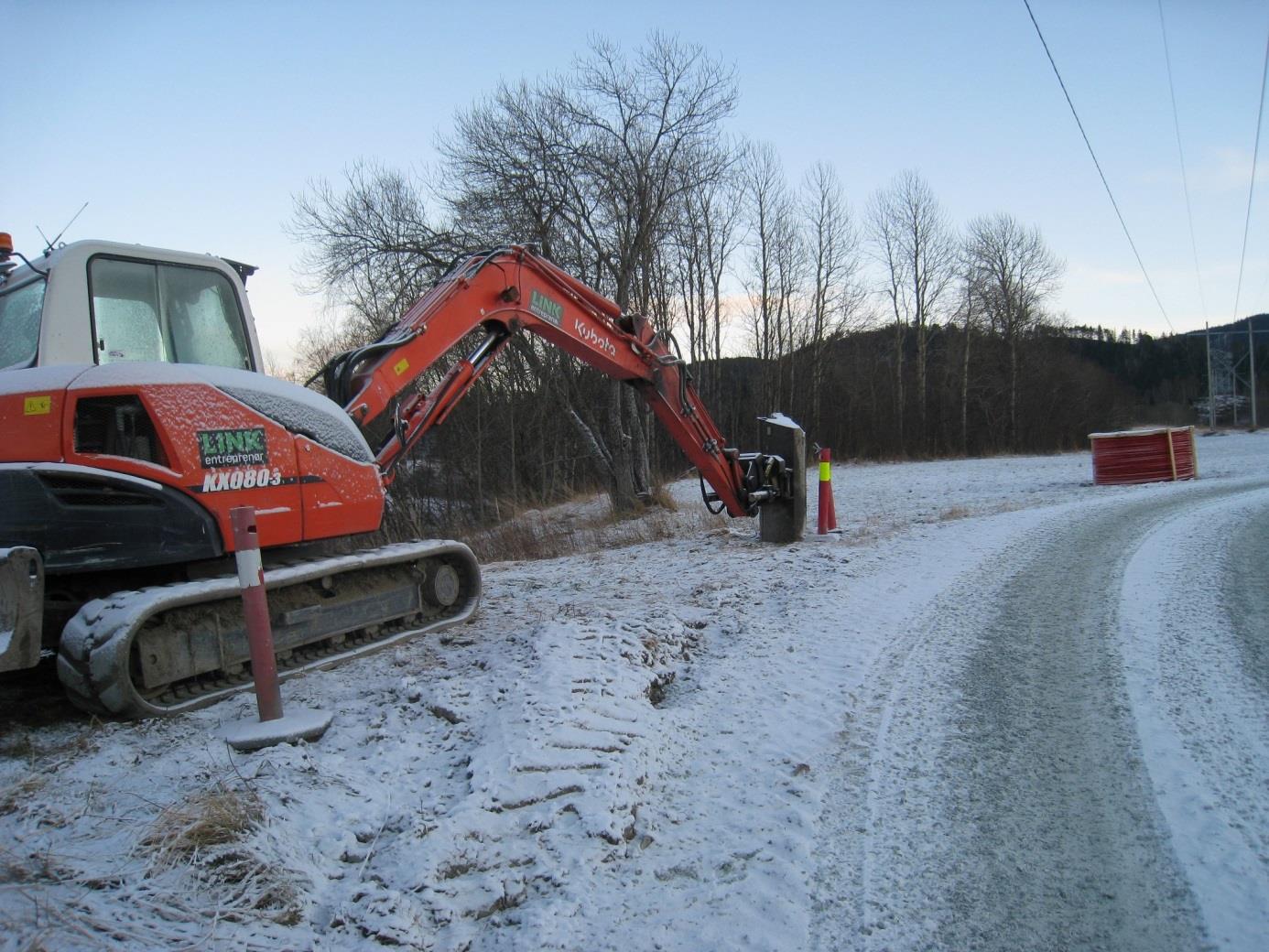 Det ble ikke mange meter gravd etter starten i desember 2012. Foto: Karl Georg Karlsen. Kulda hadde imidlertid satt inn og etter 70 meters graving måtte Link gi seg for sesongen.