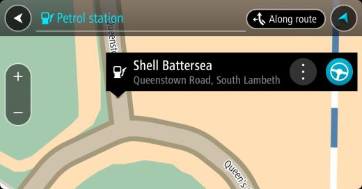 Hvis en rute er planlagt, viser kartet bensinstasjoner langs ruten. Hvis en rute ikke er planlagt, viser kartet bensinstasjoner nær din gjeldende posisjon.