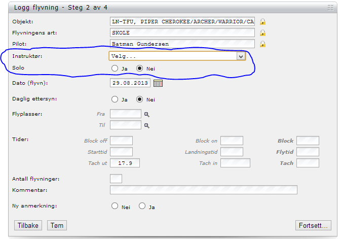 Ved valg av skole kommer dette bildet opp. Valg av privat utelater det som er sirklet inn i blått. Ved skoleflyging, velg instruktør og om det var en soloflyging eller ikke.