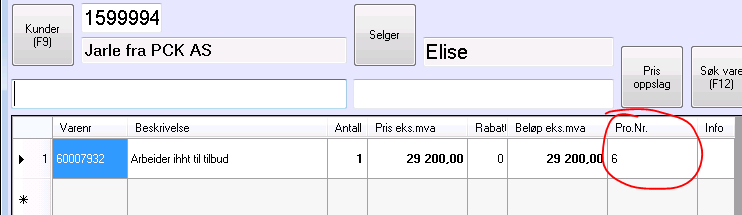 For å få en god oversikt og se direkte i bildet om man har husket og satt korrekt prosjekt, så lønner det seg å hente fram for eksempel prosjektnummer som Felt i ordrereg under medarbeidere.