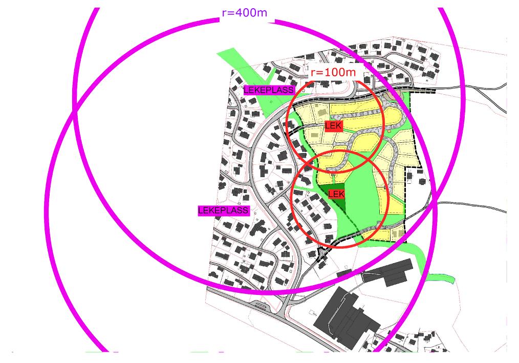 Figur 70 - lekeplasser - avstander Det finnes 2 områdelekeplasser i nærområdet. En ved Marka barnehage se bilder fra fig. 34 og 35. Denne er opparbeidet med ballbane, klatrestativ og benker husker.