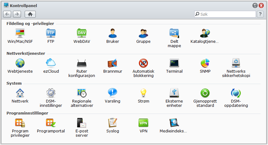 Åpne programvinduer Brukerveiledning for Synology DiskStation I tillegg til Kontrollpanel, inneholder Hovedmeny miniatyrbildene til alle de andre DSM-programmene.