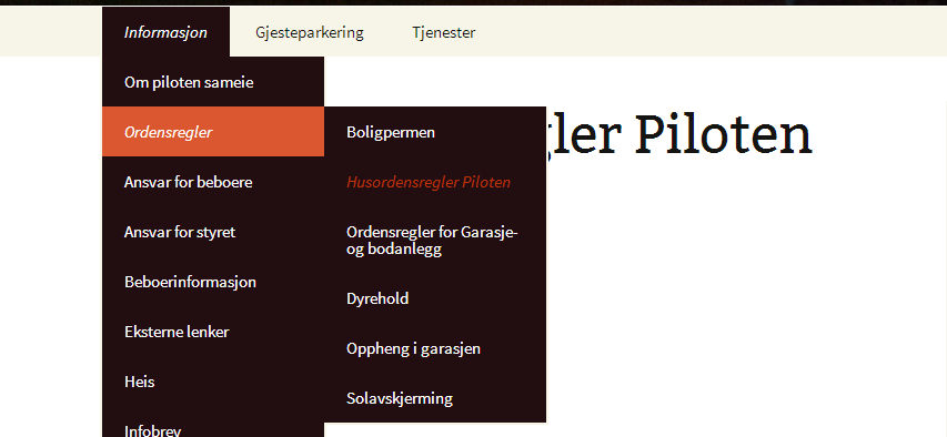 Sykler skal ikke parkeres i kjelleren i trappeoppgangen der er det bare barnevogner/sykkelvogner, trehjulssykler og liknende som skal stå.