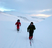 MND April Mai MND Mai UKE 17 18 UKE 19 29. 1. mai Snøhetta med moskussafari 7. Mai Holmenkollstafetten 4. 8. mai Vårskitur på vestlandet 13. 17. (18.) mai Rondane på langs 13. 17. mai Josten på langs 20 Påmeldingsfrist: Mandag 25.