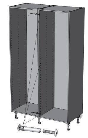 Høyskap med foring mot vegg, anbefalt foringsbredde er minimum 50 mm. (Avhenger også av hvilke håndtak / knotter som benyttes på dørene.