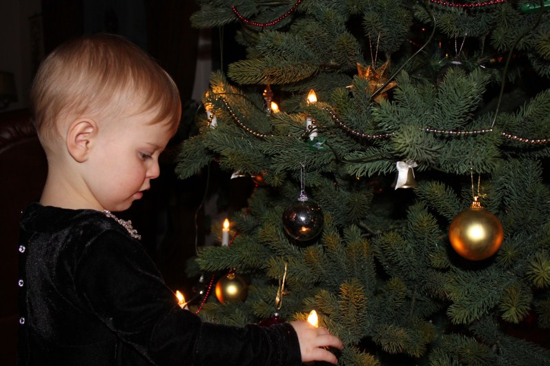 Nummer 1-2012 Hør på meg Side 23 Julemøte, Romsdal Parkinsonforening. Også i år vart julemøtet på Lubbenes, dato 10. desember. Her møttest 31 festkledde medlemmer og venner til ein koseleg kveld.