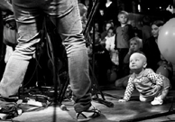 Casiokids er en elektronisk musikkgruppe som blander elektroniske rytmer og lydlek med akustisk sjarme som f.eks. cello, melodika, congas og gitar. Nå er gruppen klar med sitt debutalbum Fuck MIDI!