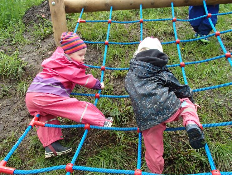 Kidsa Eidsvåg fortsetter med å utvikle og satse på følgende områder: Barnas prosjekt! Barna skal få oppleve at det de tenker og uttrykker har betydning, og slik få tillit til egen tenkning.